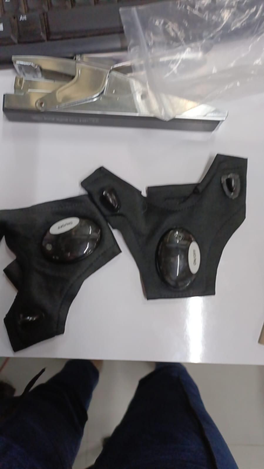 Hand Gloves Light (1 Pair)